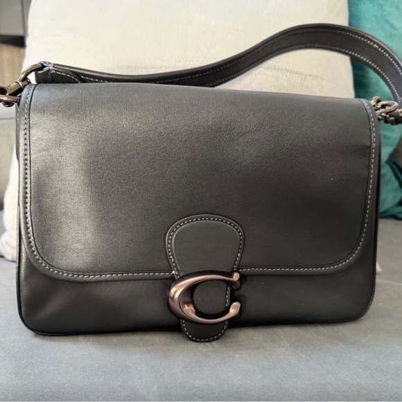 Coach Handbags - Coach Soft Tabby Shoulder Bag in Black with Gunmetal Hardware